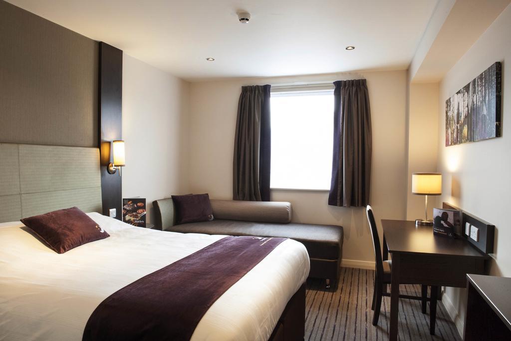 Premier Inn London Wandsworth Dış mekan fotoğraf