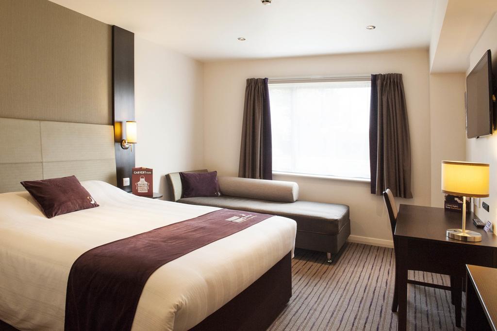 Premier Inn London Wandsworth Oda fotoğraf